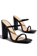 Women's square-toe chunky-heeled mules