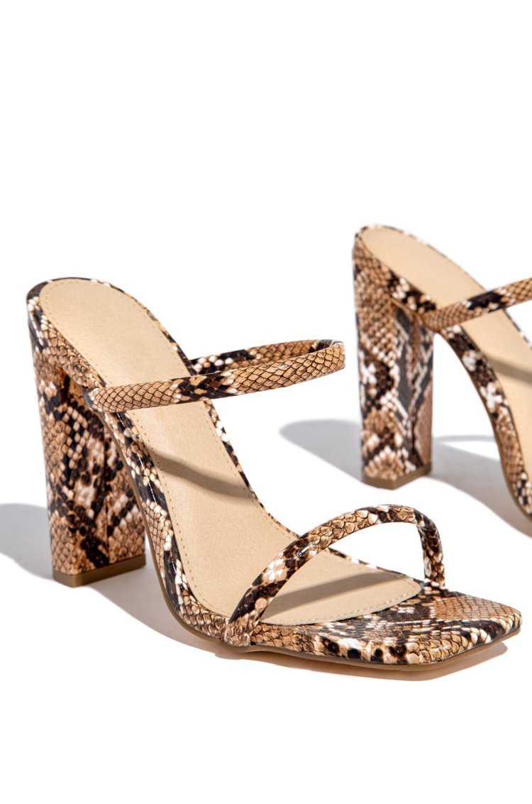 Women's square-toe chunky-heeled mules