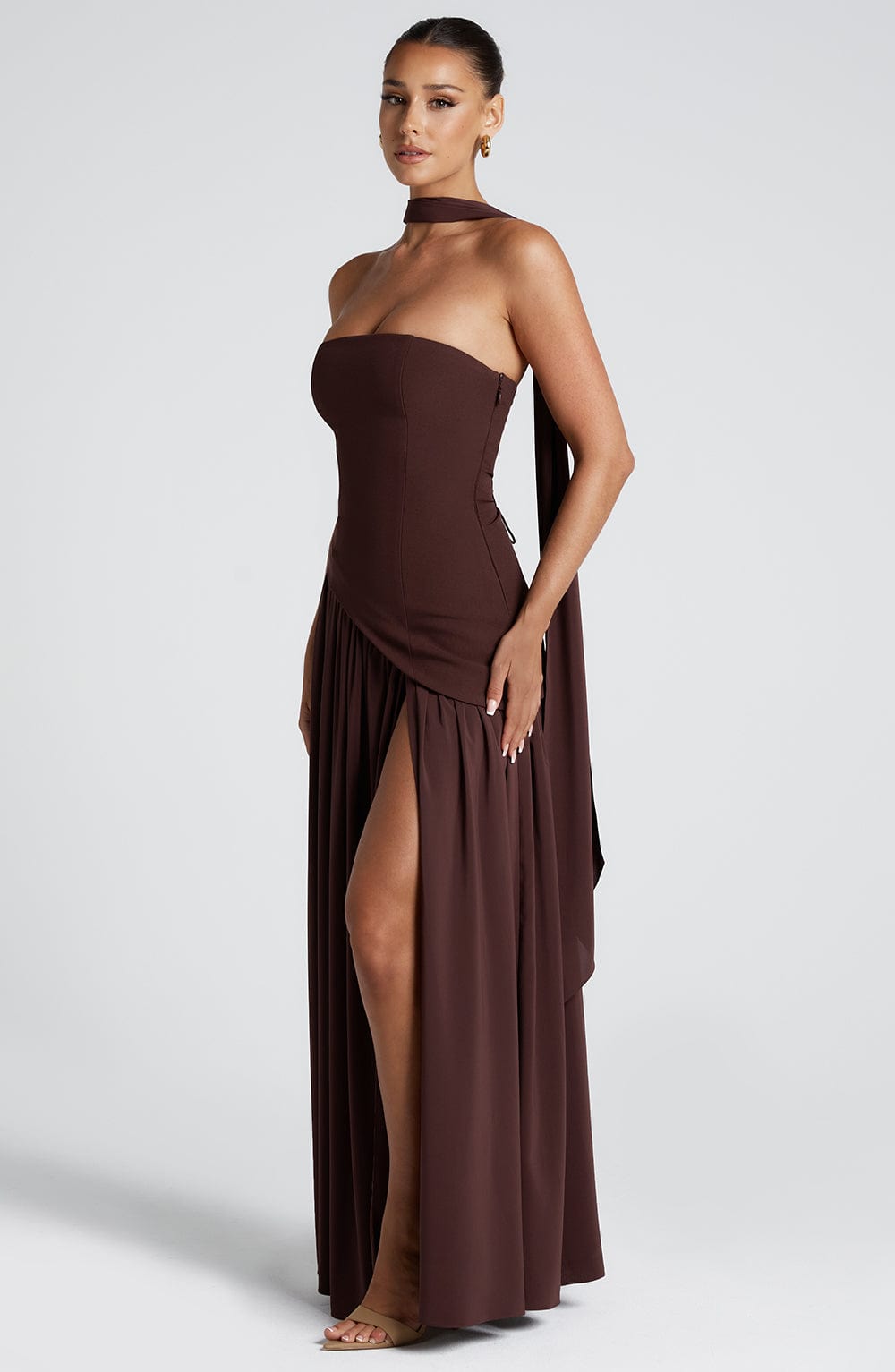 Strapless Long Dress with Draped Detail & Elegant Silhouette – Mya