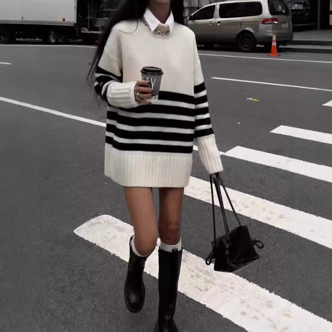 Black & White Striped Turtleneck Knit Sweater