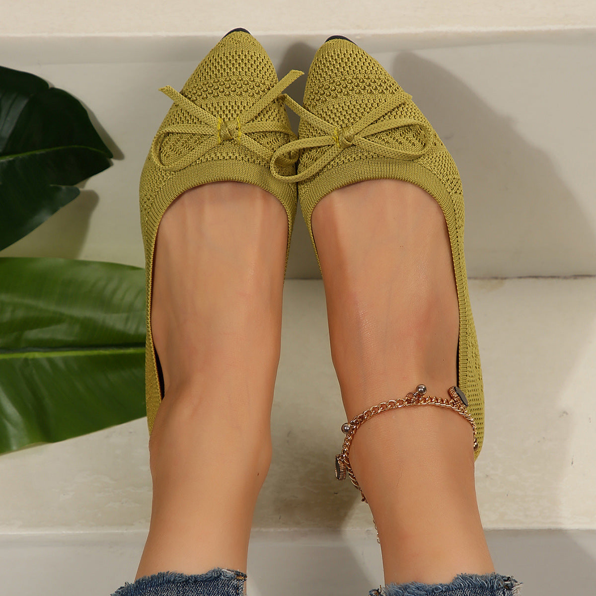 Women’s Bow Knit Pointed-Toe Flats