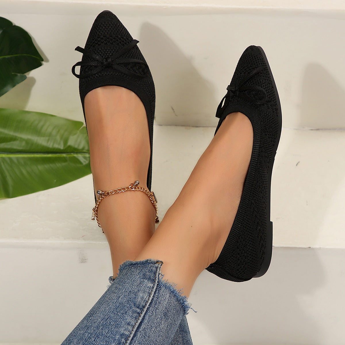 Women’s Bow Knit Pointed-Toe Flats