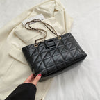Trendy Quilted Chain Shoulder Bag for Women