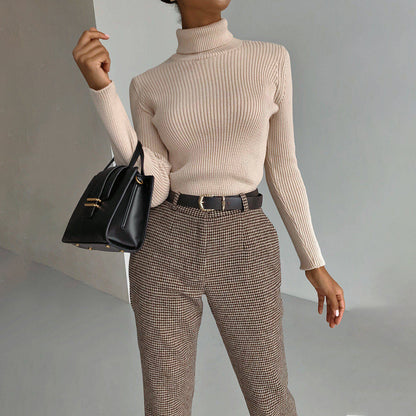 Elegant Slim-Fit Ribbed Turtleneck Sweater