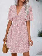 Lightweight Polyester V-Neck Floral Pleated Mini Dress - High-Waisted