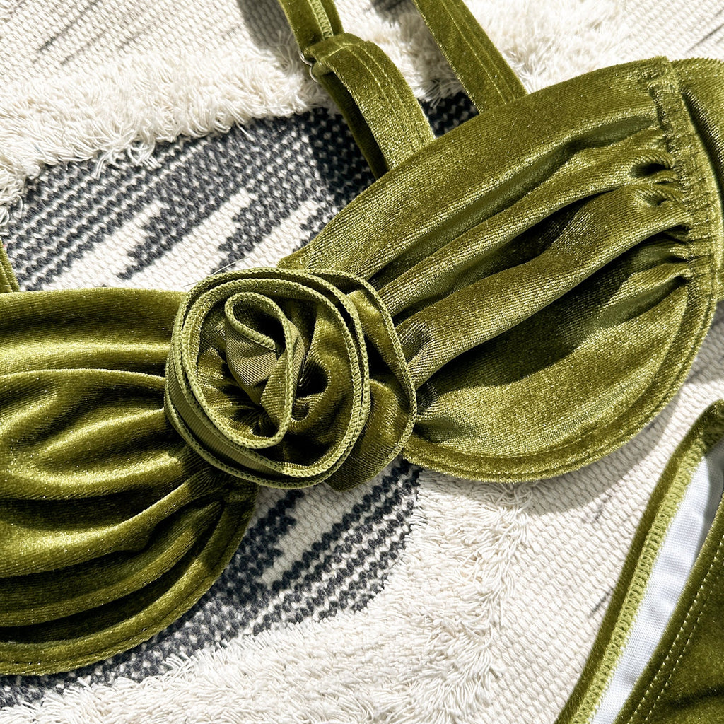 Chic Floral Accented Bandeau Bikini for Women with Elegant Details