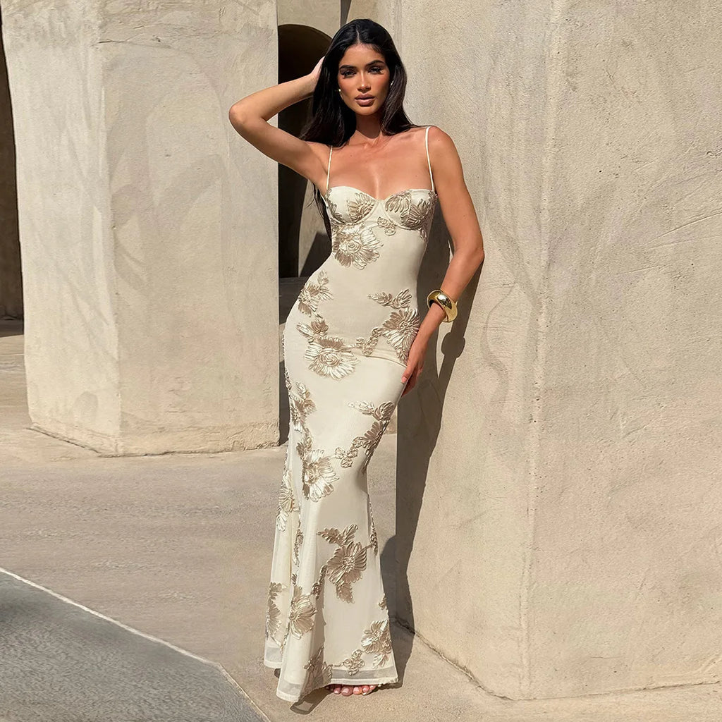 Backless Maxi Dress with Embroidered Flowers & Elegant Fit – Dara