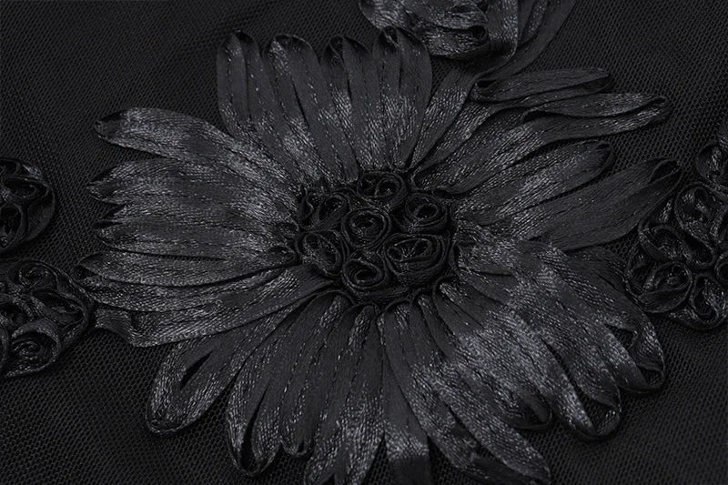 Backless Maxi Dress with Embroidered Flowers & Elegant Fit – Dara