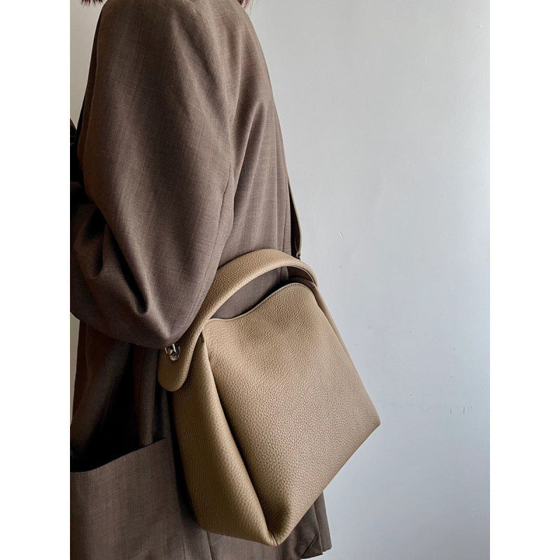 Minimalist Leather Shoulder Bag