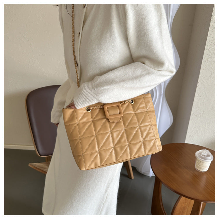 Trendy Quilted Chain Shoulder Bag for Women