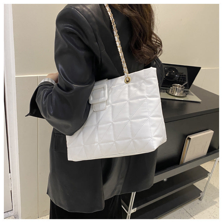 Trendy Quilted Chain Shoulder Bag for Women
