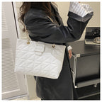 Trendy Quilted Chain Shoulder Bag for Women