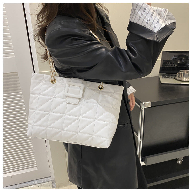 Trendy Quilted Chain Shoulder Bag for Women