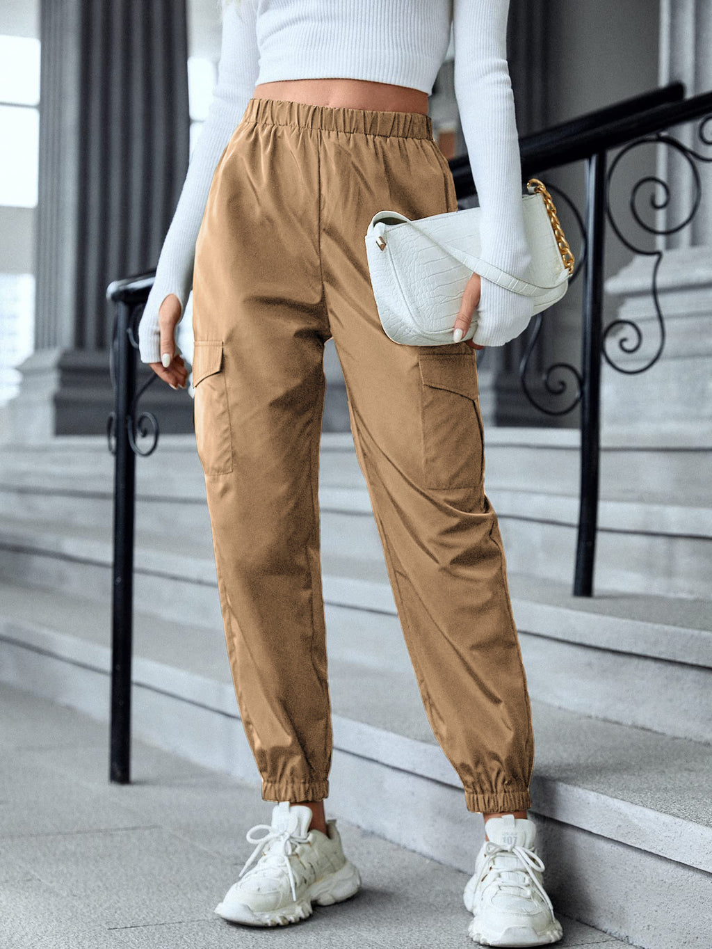 Women’s Multi-Pocket Cargo Jogger Pants